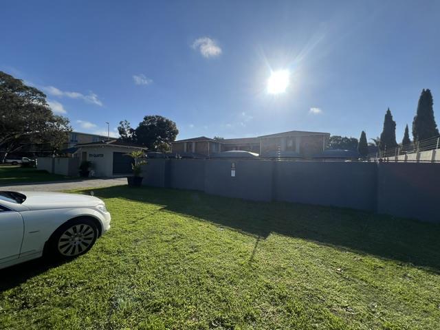 1 Bedroom Property for Sale in Walmer Eastern Cape